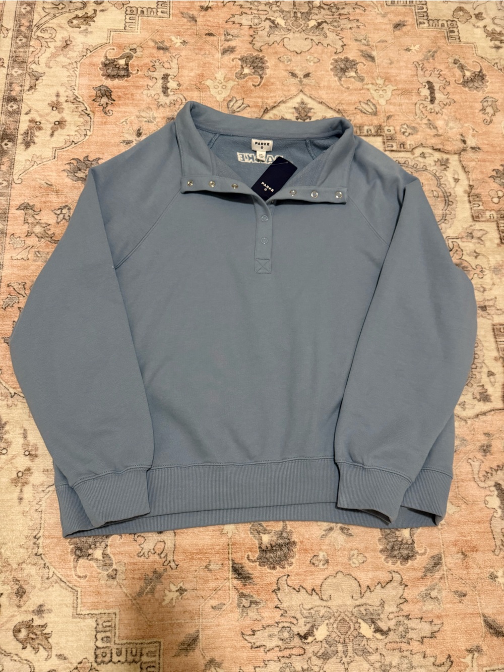 Parke x Target Light Blue Snap Mockneck Pullover Sweatshirt
Size L/XL NWT